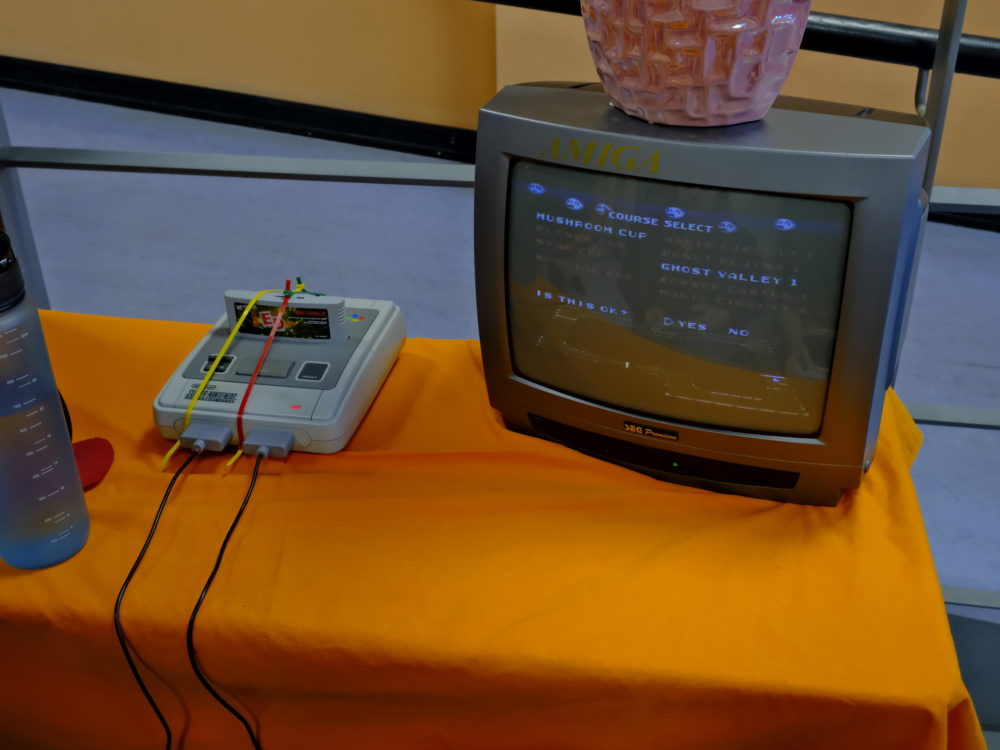 Ein Super Nintendo Entertainsystem - kurz und liebevoll auch SNES genannt