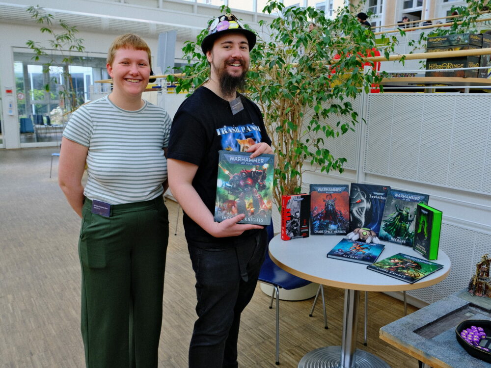 Man präsentiert: Die Regeln von Warhammer 40k